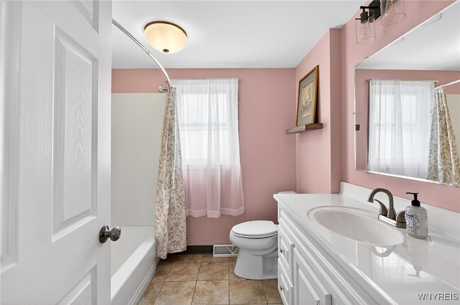 Building Photo - 47 15th Ave