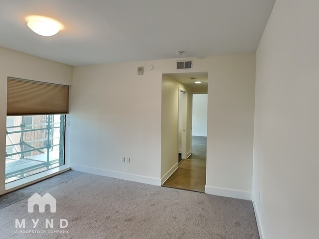 Building Photo - 1080 Sutter St