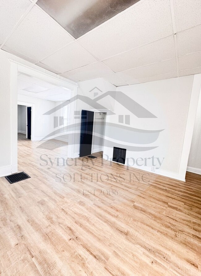 Building Photo - Shelby Home