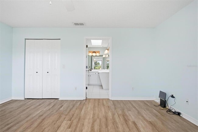 Building Photo - 14 Westmoreland Dr