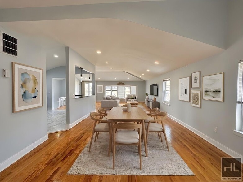 Building Photo - JEFFERSON AVENUE