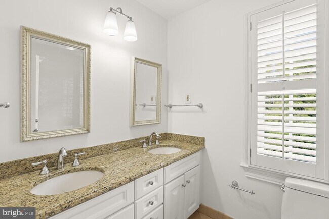 Building Photo - 4810 Rockwood Pkwy NW