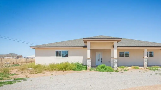 Primary Photo - 4 br, 3 bath House - 1001 W Pine Lodge
