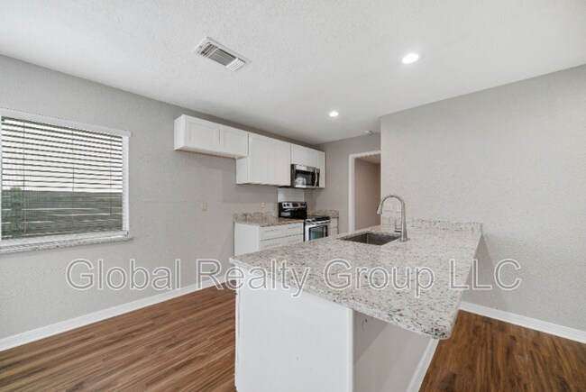Building Photo - 8227 Bowens Crossing