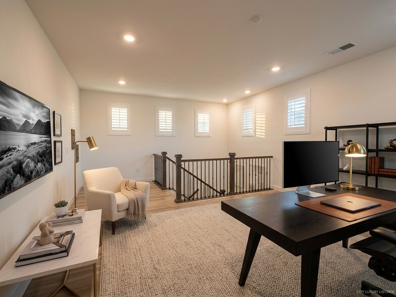 Building Photo - 821 Wildrose Pl