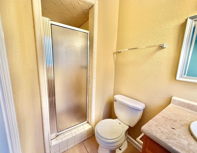 Building Photo - 1809 Capri Ln