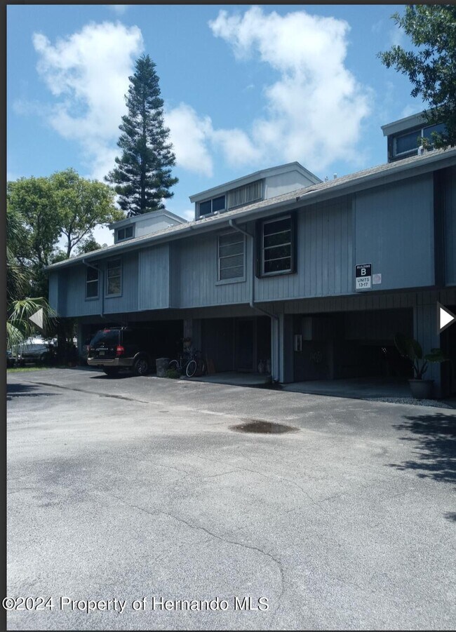 Primary Photo - 200 Meres Blvd