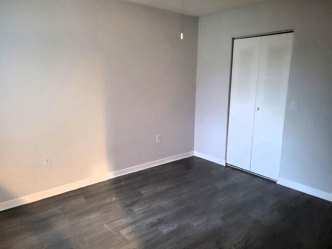 Building Photo - 4197 N Haverhill Rd