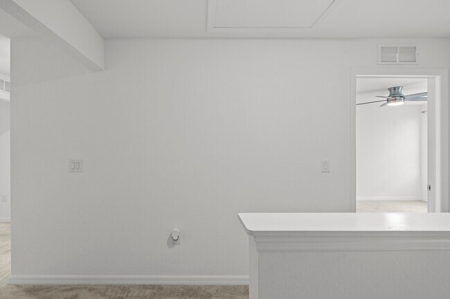 Building Photo - 14275 Oviedo Pl