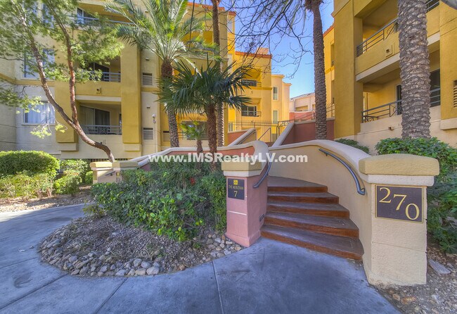 Building Photo - 260 E Flamingo Rd