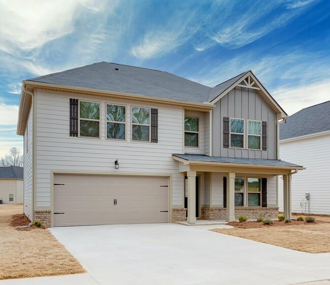 Building Photo - Spacious 5-Bedroom, 3-Bath Home in Prime F...