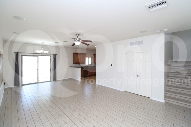 Building Photo - 7531 E Majestic Palm Ln