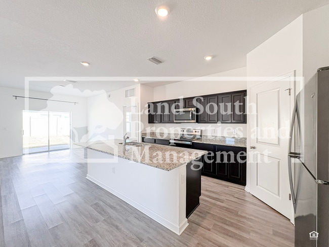 Building Photo - 4141 Salt Springs Ln