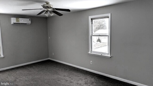 Building Photo - 1430 Hurffville Rd