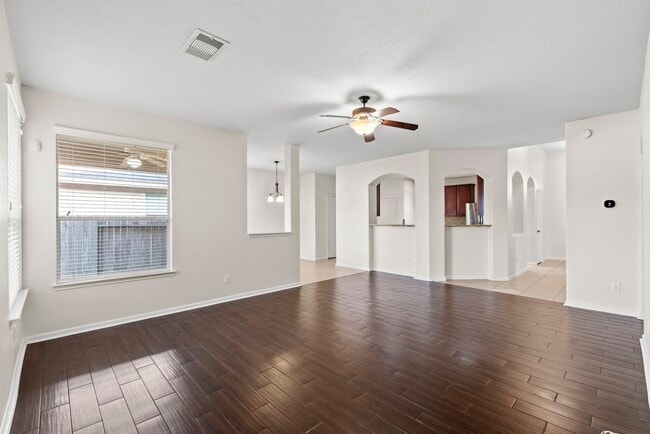 Building Photo - 16710 Jelly Park Stone Dr