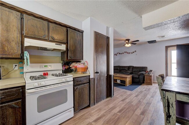 Building Photo - 330 Overton Dr