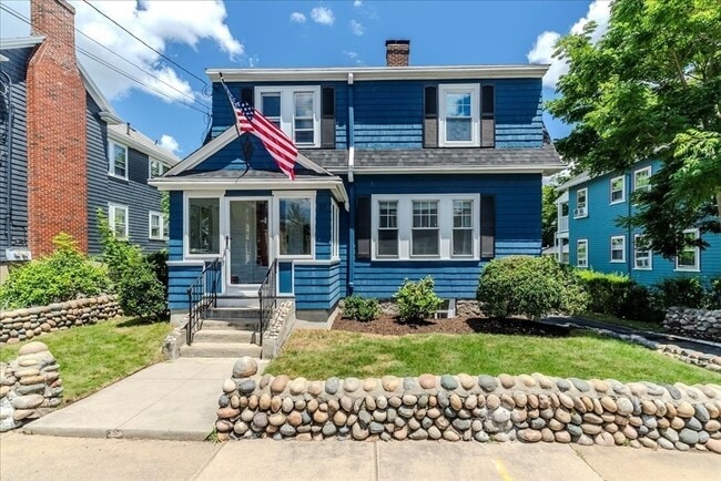 Building Photo - 37 Sanborn Ave