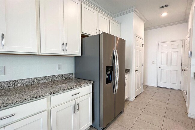 Building Photo - 15589 Willow Arbor Cir