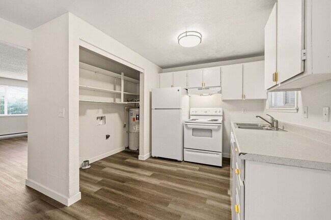 Building Photo - 3420 SW 125th Avenue Beaverton, OR 97005