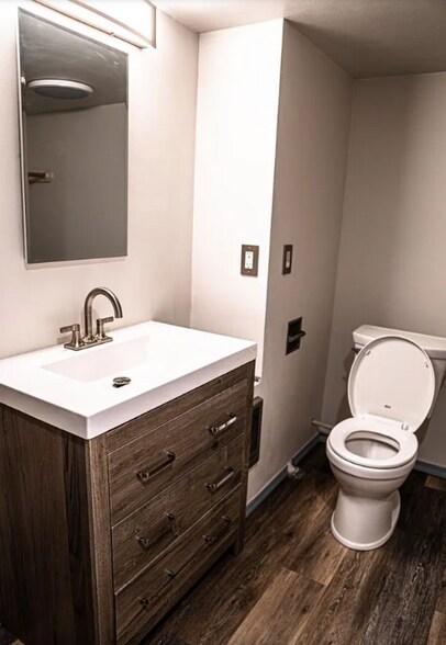 Building Photo - 2015 Oregon Ave