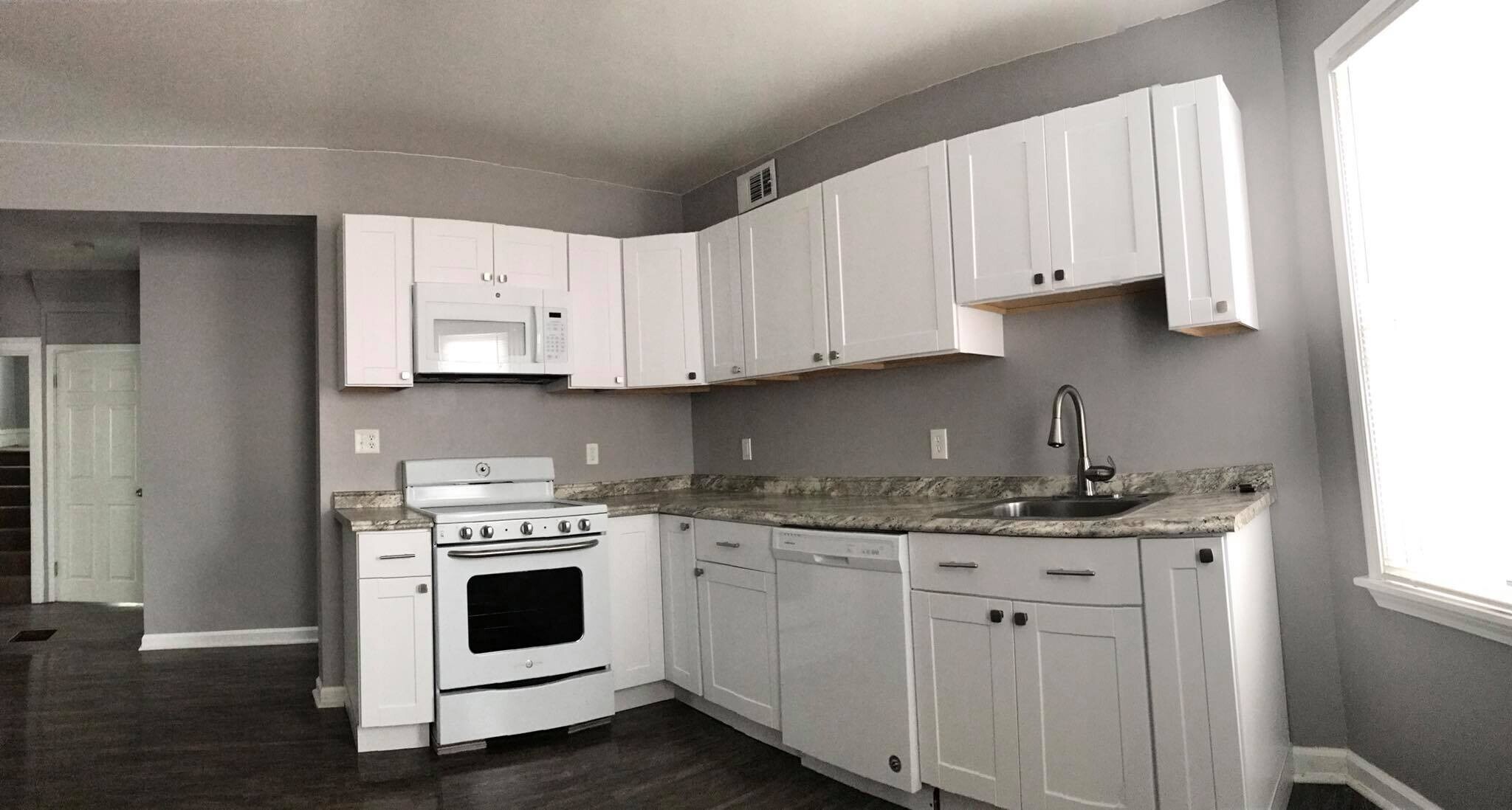 Building Photo - 48 Maytide St