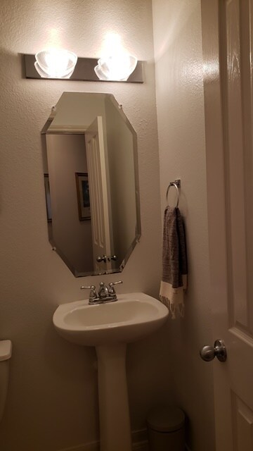 Building Photo - 16026 Summerville Lake Dr