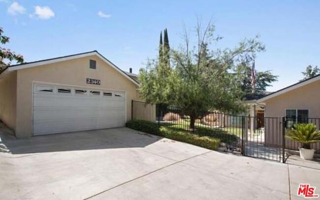 Building Photo - 2340 Caldero Ln