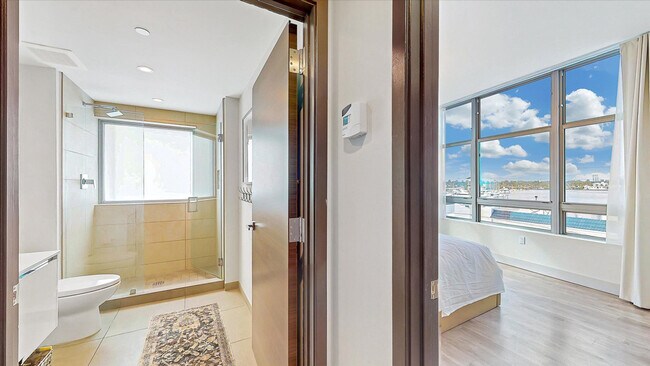 Building Photo - 777 N Ocean Dr