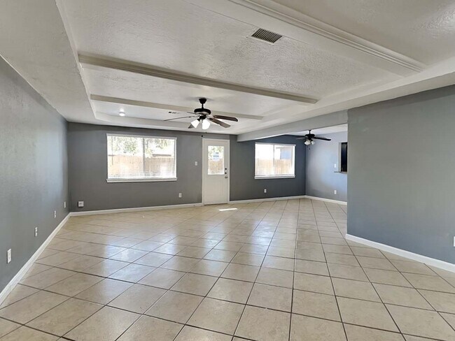 Building Photo - 3519 Sardis Ln