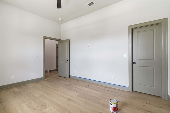 Building Photo - 1061 Whistler St