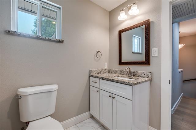 Building Photo - 9630 Lynbrook Dr