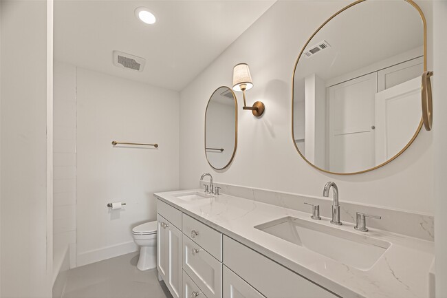 Building Photo - 9242 Autauga St