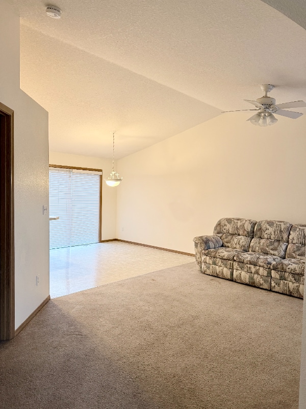 Building Photo - 109 Wilshire Way