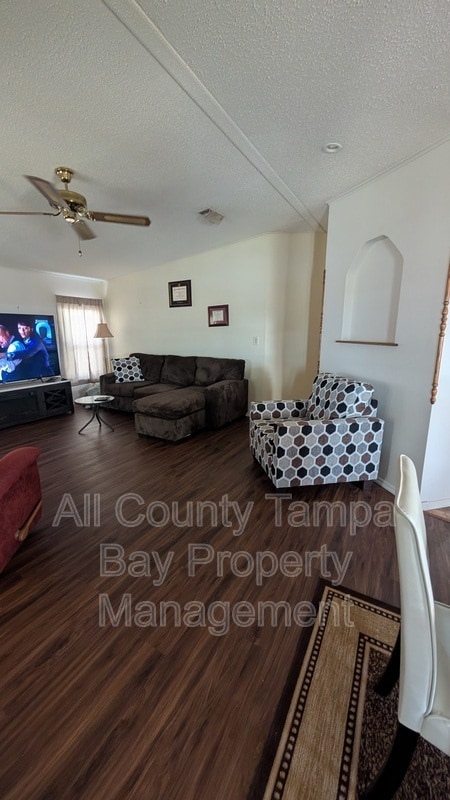 Building Photo - 4719 Tangelo Dr