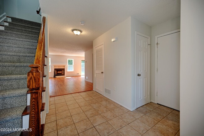 Building Photo - 44 Mariners Cove