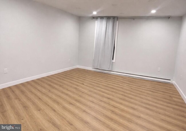 Building Photo - 504-506 Pine Hill St