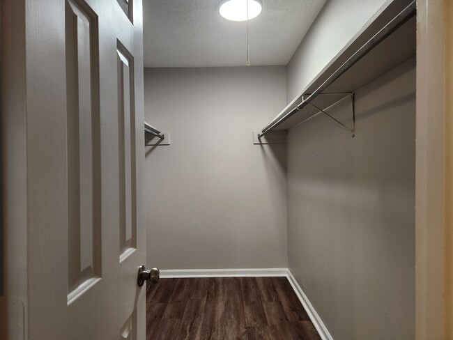 Building Photo - **Available June 1st ** Newly Remodeled 2 ...