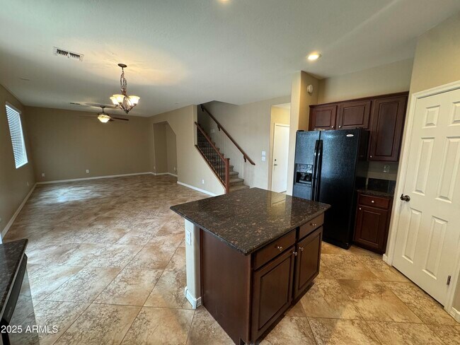 Building Photo - 4413 E Los Altos Dr