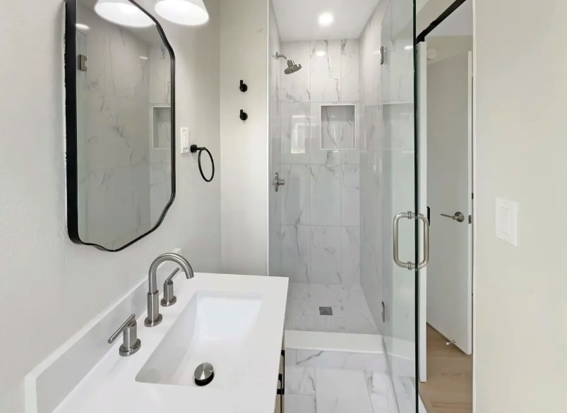 Building Photo - 4840 Piper St