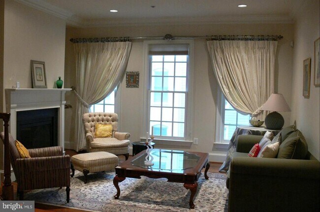 Building Photo - 1828 Potomac Greens Dr