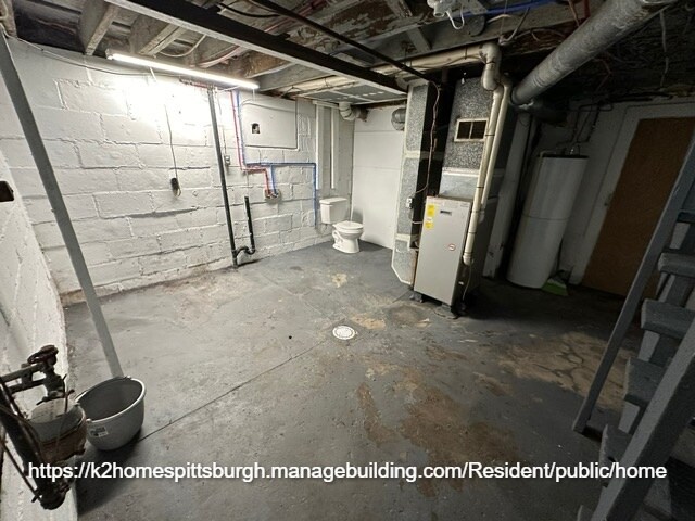 Building Photo - 900 Meldon Ave