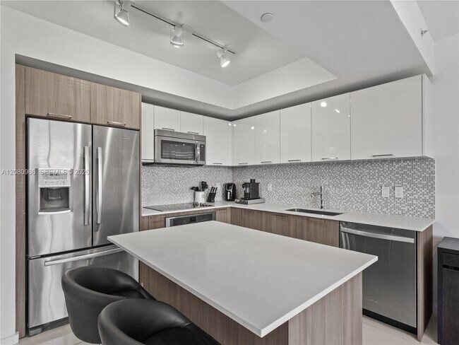 Building Photo - 5252 NW 85th Ave