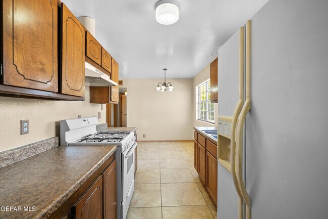 Building Photo - 16051 Harrison Ave