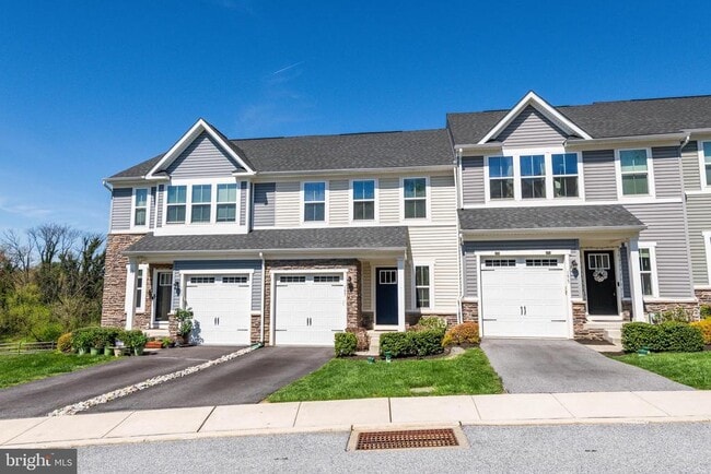 Building Photo - 157 Mulberry Dr