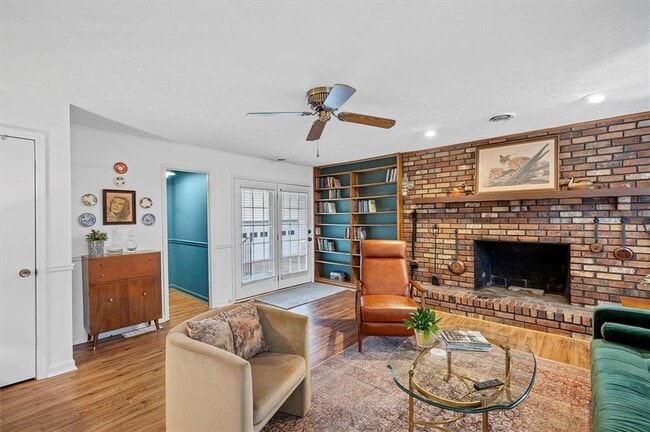 Building Photo - 14605 Cogburn Rd