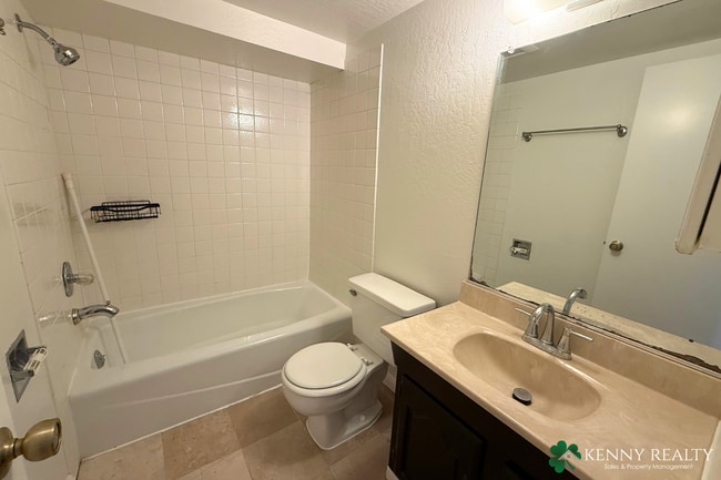 Building Photo - Nature-Surrounded 3BR/3BA Two-Story Home w/ Deck & Views — San Carlos