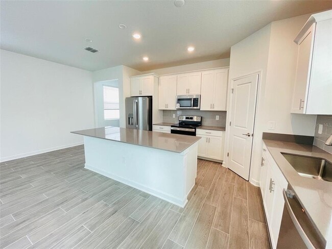 Building Photo - 11732 Language Wy