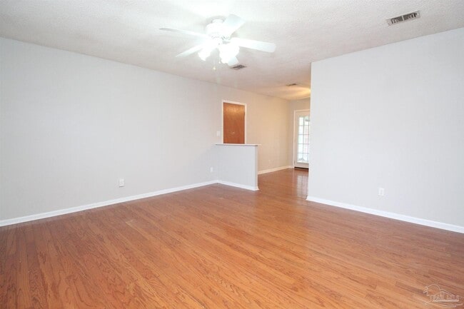 Building Photo - 7190 Pennington Dr