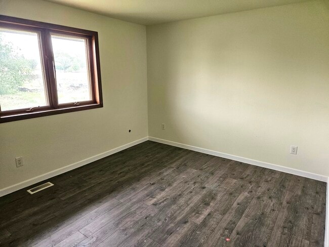 Building Photo - 738 S Watermelon Dr