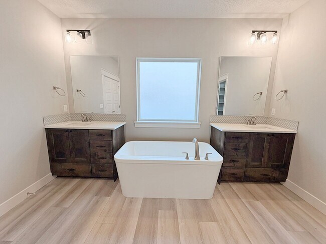 Building Photo - Brand New Construction 4-Bedroom in Pheasant Meadows – Walk to Parks, Near Nampa Shopping & Dining